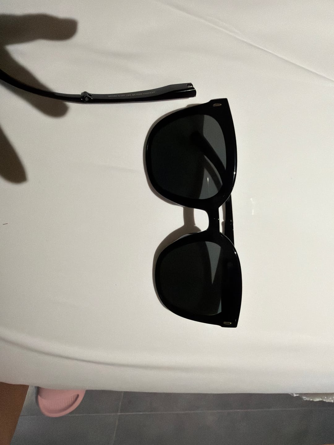 Customer photo review of Oversized Square-Round Frame Sunglasses UV 400 FD020/FD421