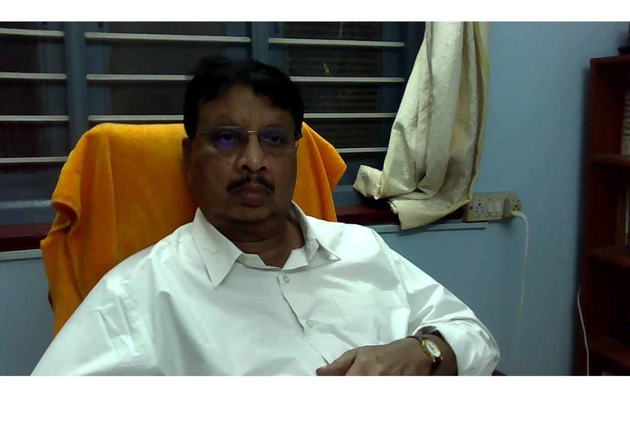 Customer photo review of Double Delight White Shirts - 2 Pcs Combo Pack