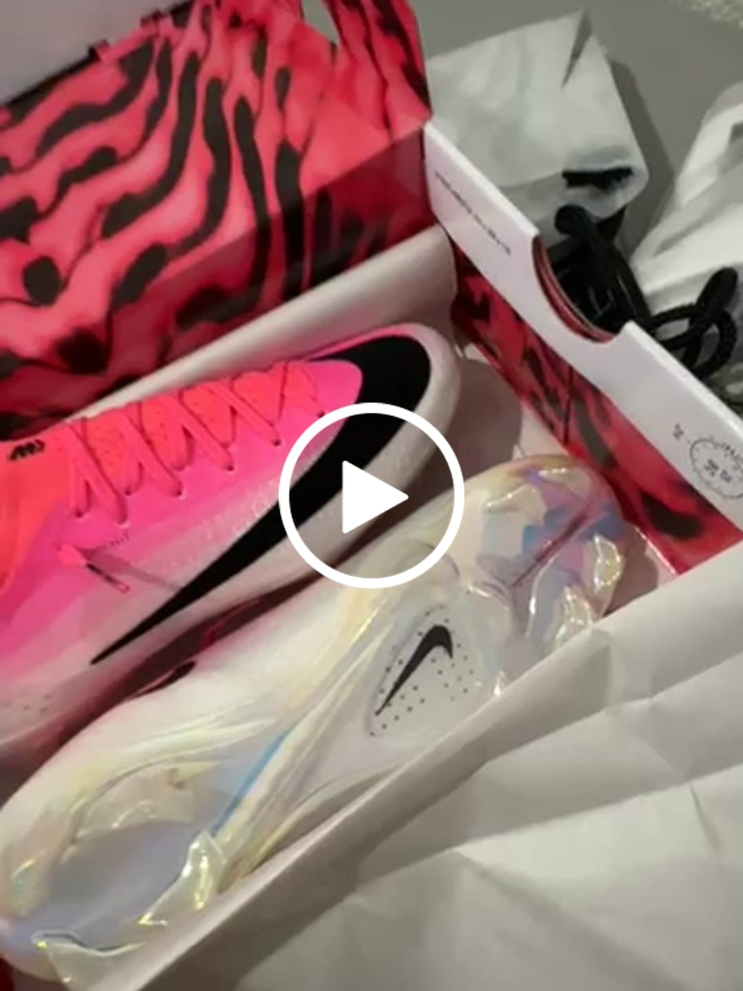 Customer video review of Nike Mercurial Vapor 17 Elite FG - Rose/Blanc/Noir