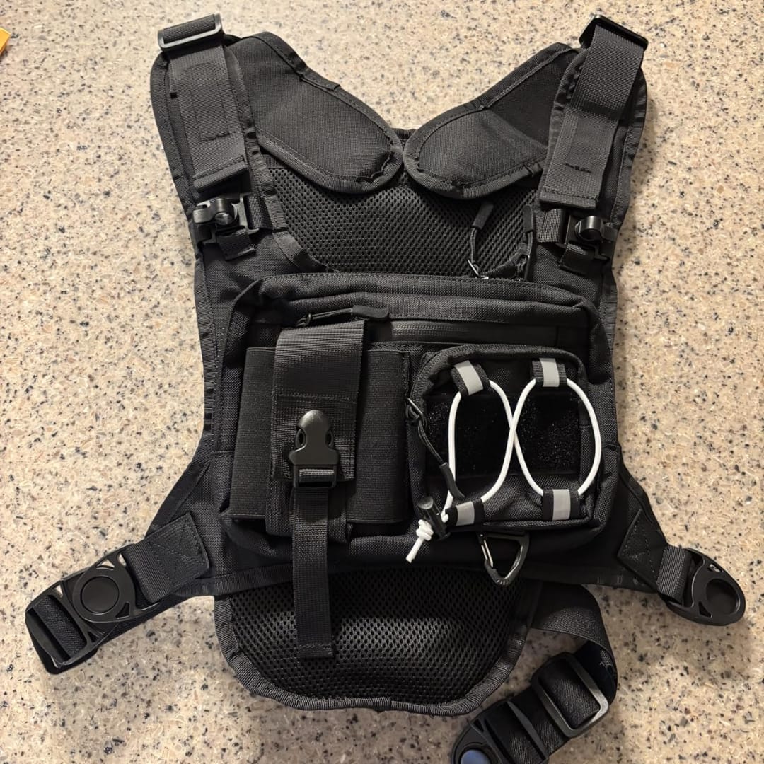 Customer photo review of Hydravo Tactical Hydration Vest