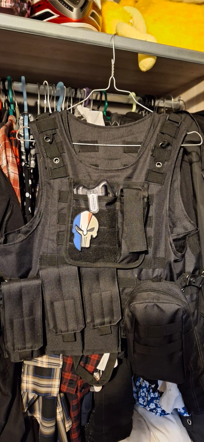 Customer photo review of Gilet tactique militaire Airsoft complet