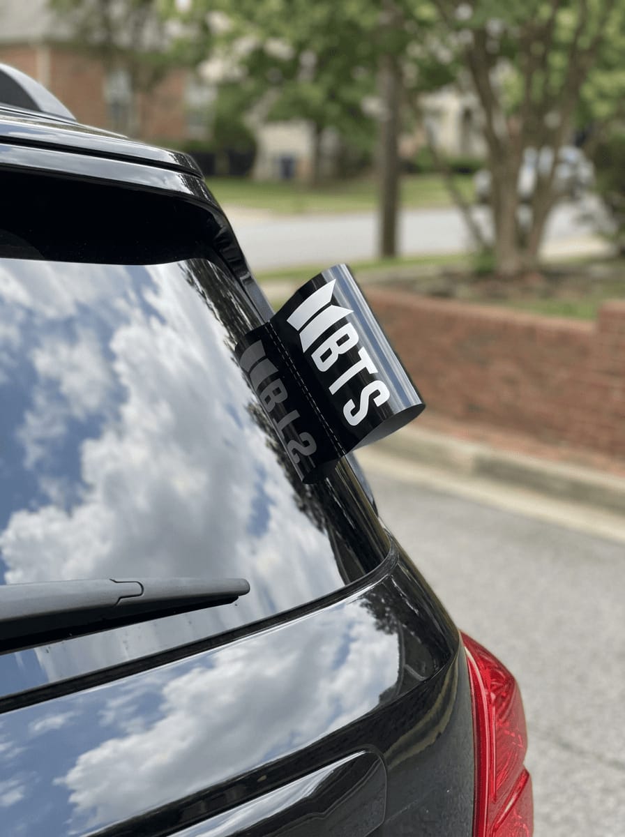 Customer photo review of Etiqueta BTS ARMY para tu auto