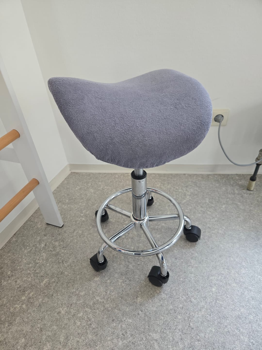 Customer photo review of Frottee Bezug für Rollhocker | Durchmesser 34-40 cm