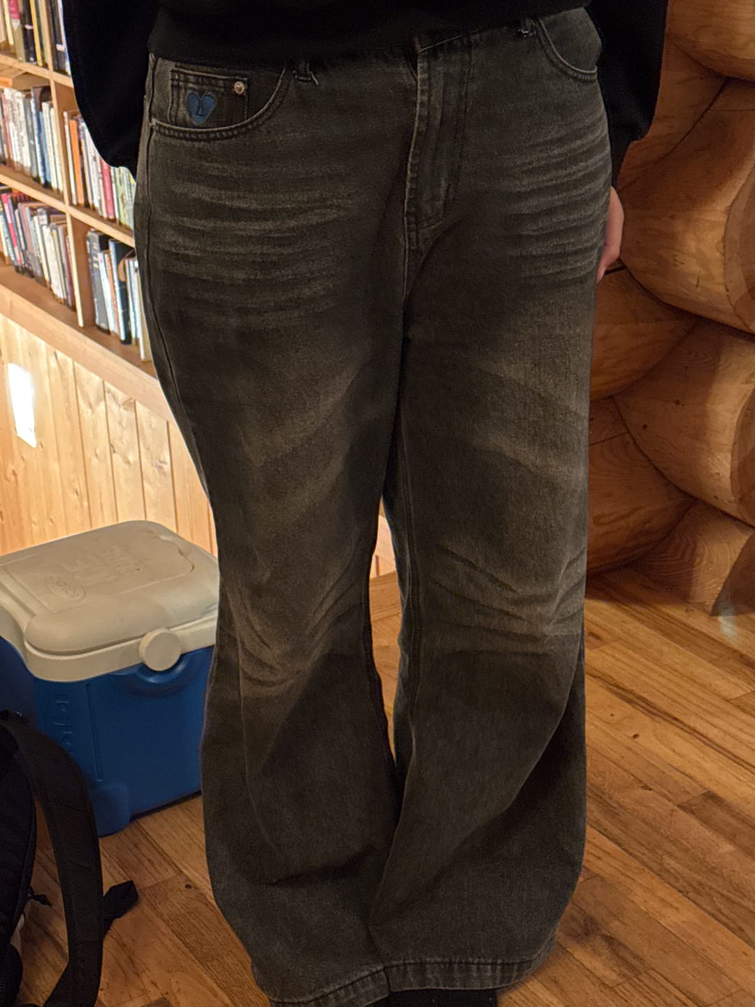 Customer photo review of Aelfric Eden Baggy  Folds Jeans
