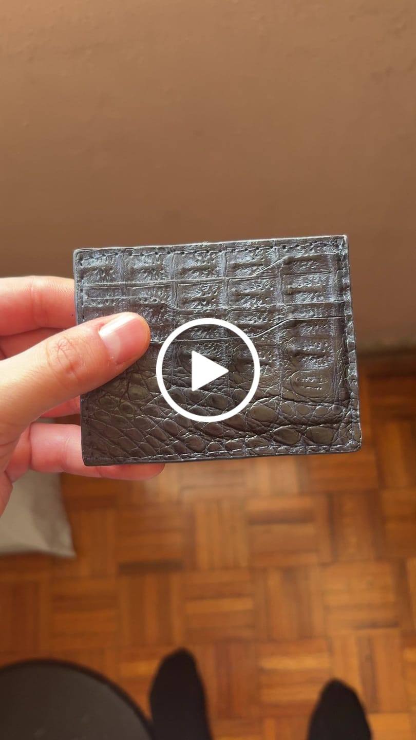 Customer video review of Tarjetero Horizontal "Turbo"  Billionaire Croc Navy Blue