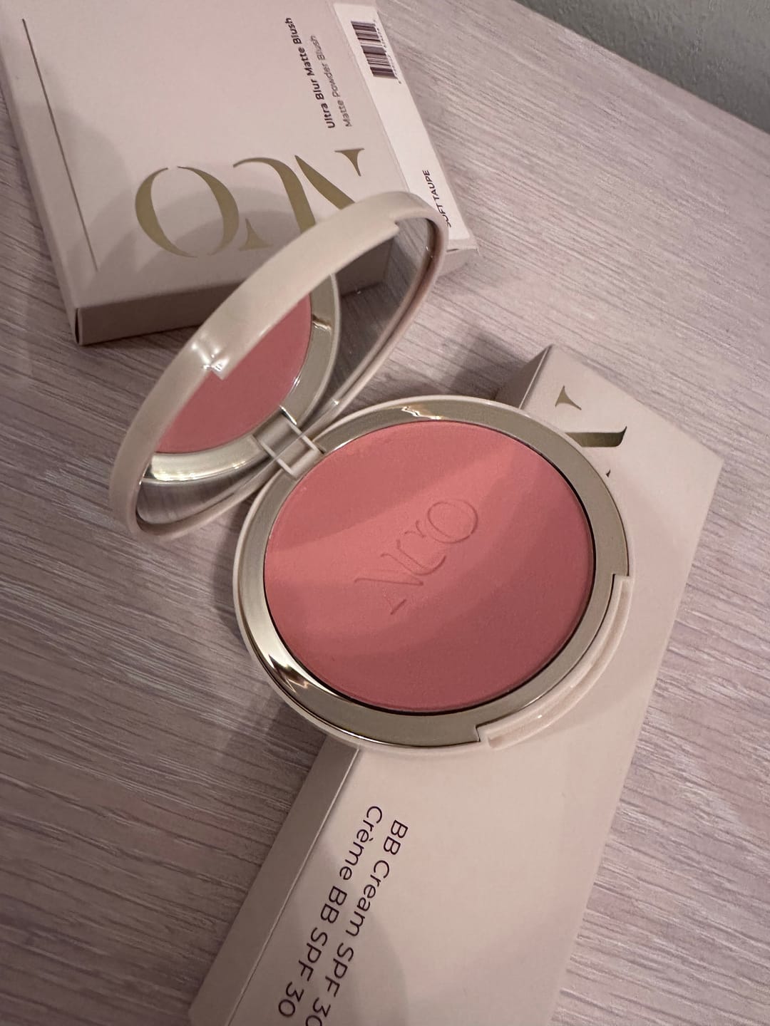 Customer photo review of Blush pudra cu efect de blurare