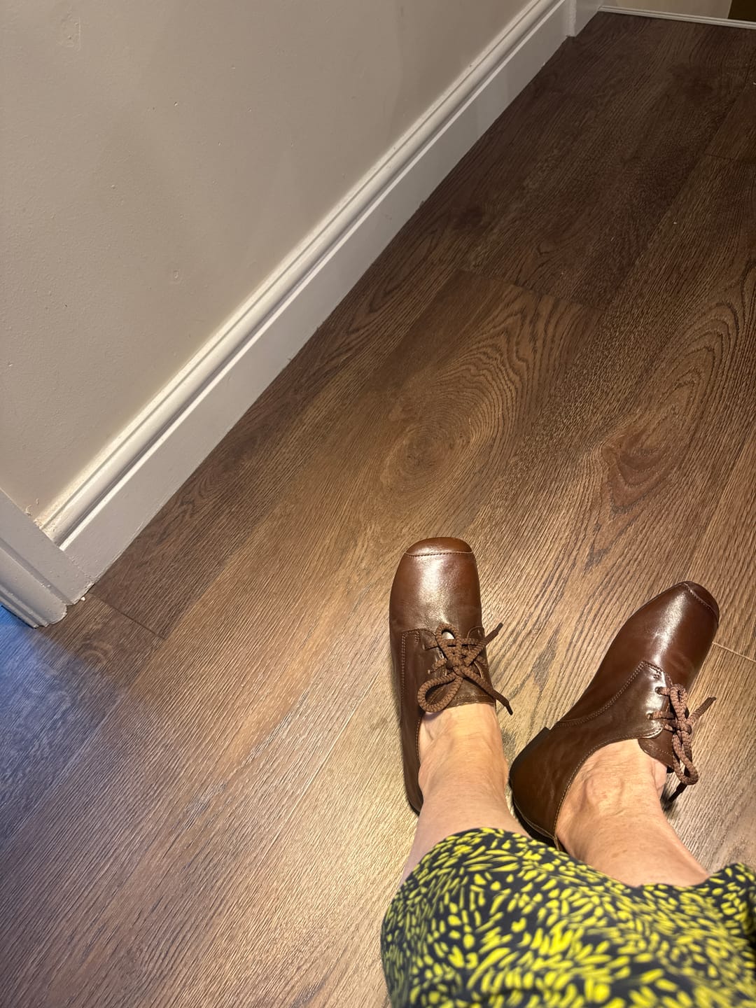 Customer photo review of Women Vintage Genuine Leather Square-toe Low Heel Shoes