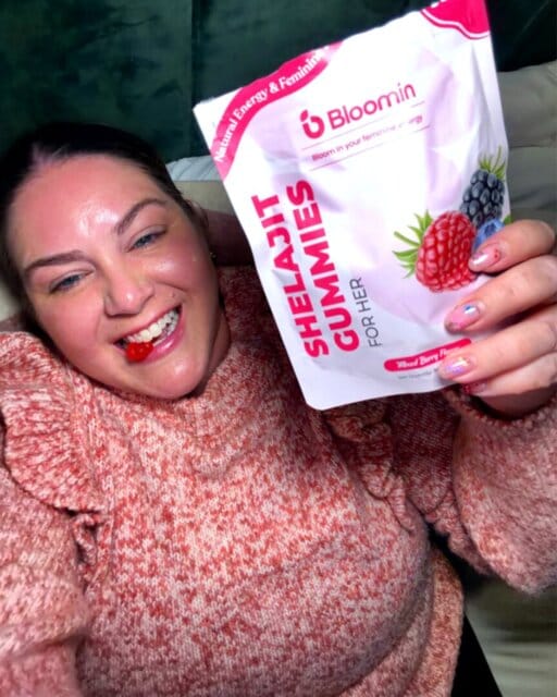 Customer photo review of Bloomin Gummies for Women