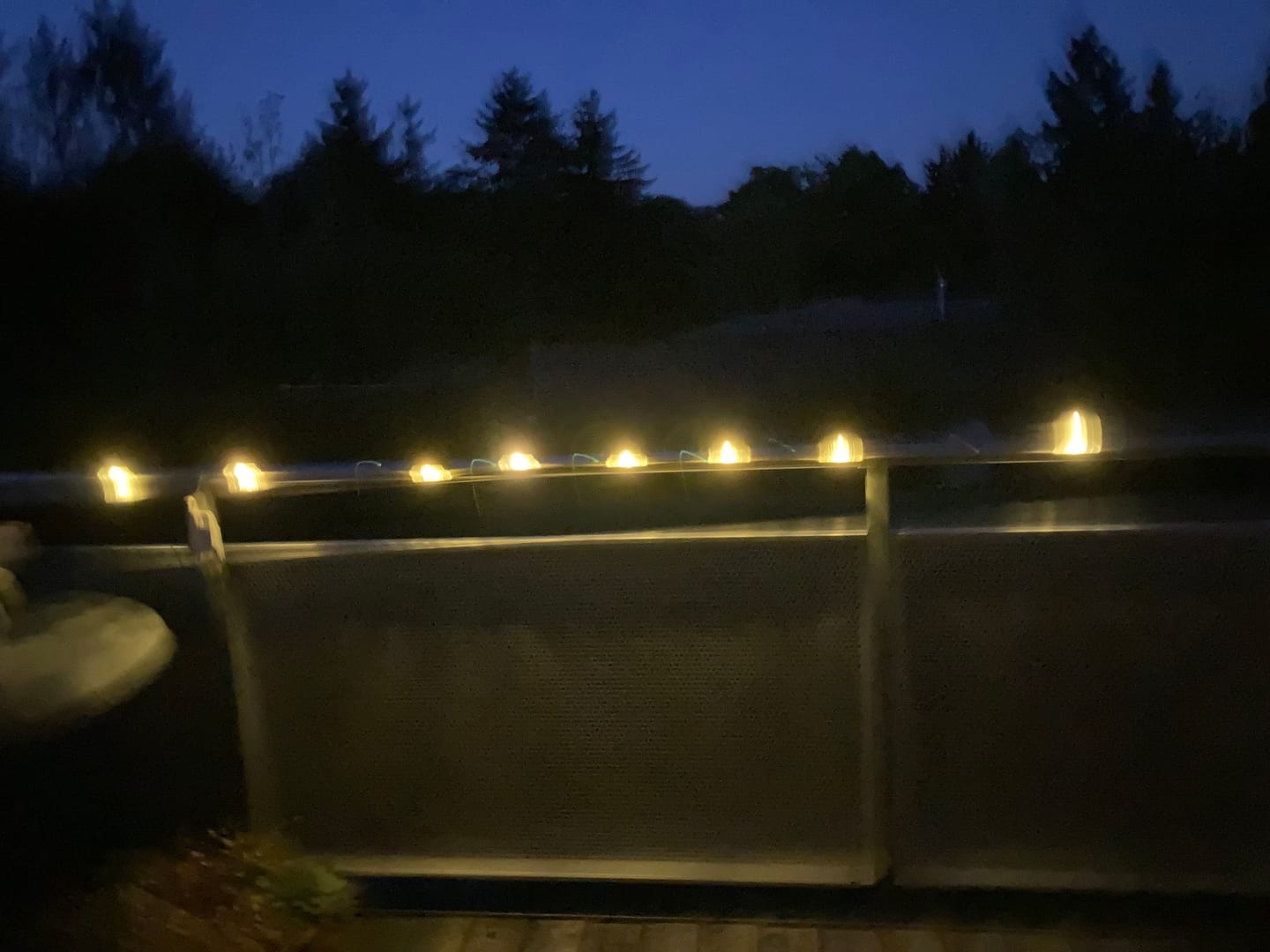 Customer photo review of Lampe Solaire EcoGlow – Illuminez votre jardin avec élégance