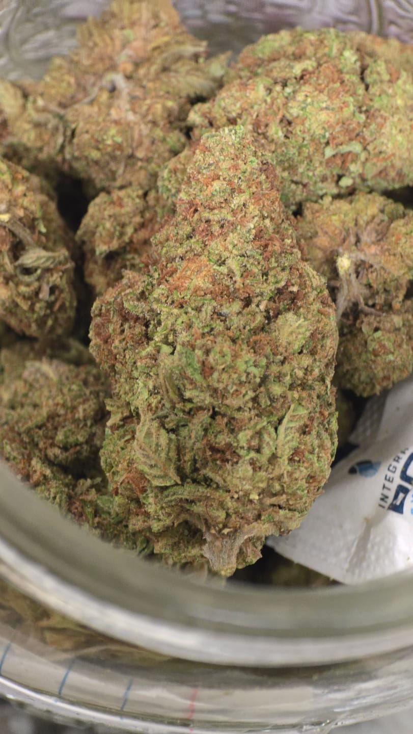 Customer photo review of Glitter Bomb Light Dep THCA