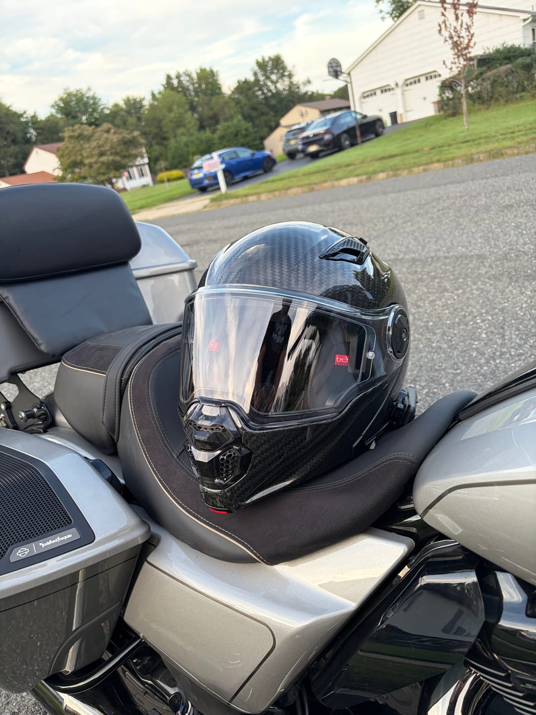 Customer photo review of D.O.T. & ECE Daytona C6 PRO- Grey Carbon Fiber