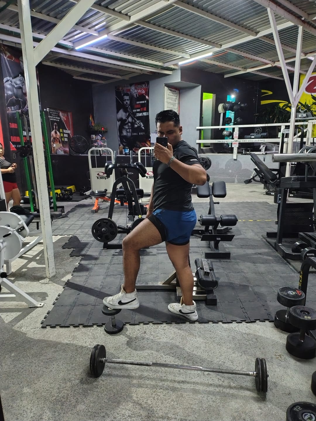 Customer photo review of Tenis Blazer Bota Blanco Negro