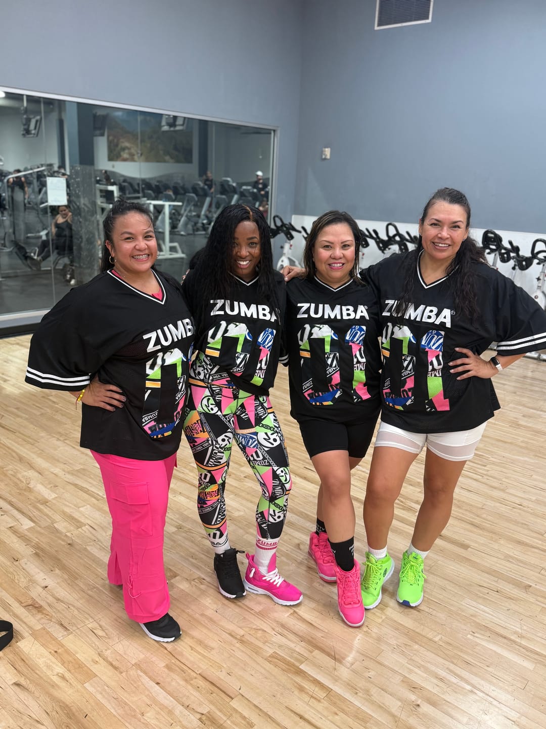 Customer photo review of Zumba Worldwide Boxy Mesh Top