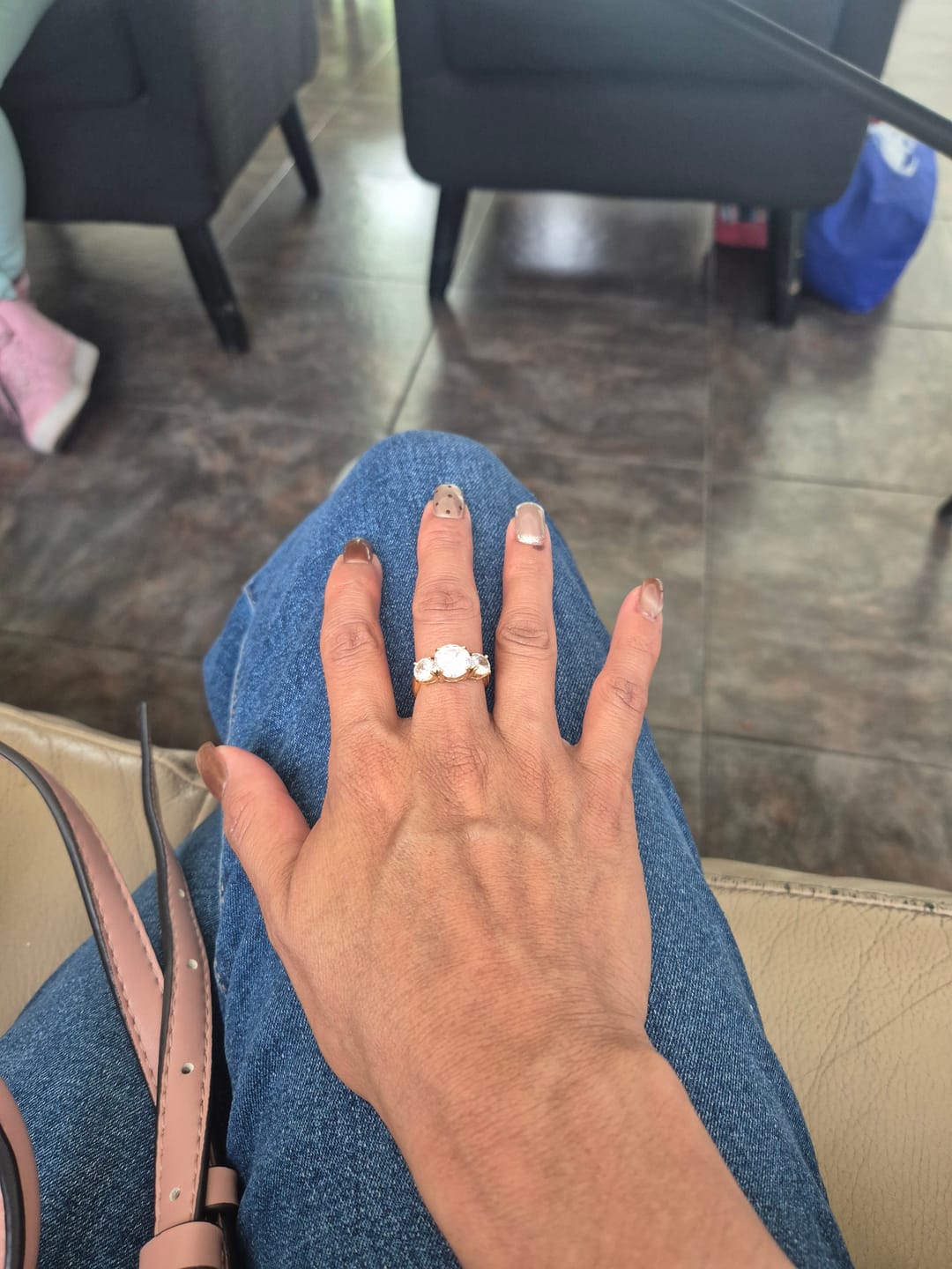 Customer photo review of Anillo Estelle
