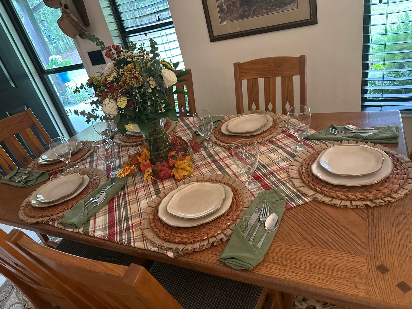 Customer photo review of Crema 16-Piece Organic Dinnerware Set