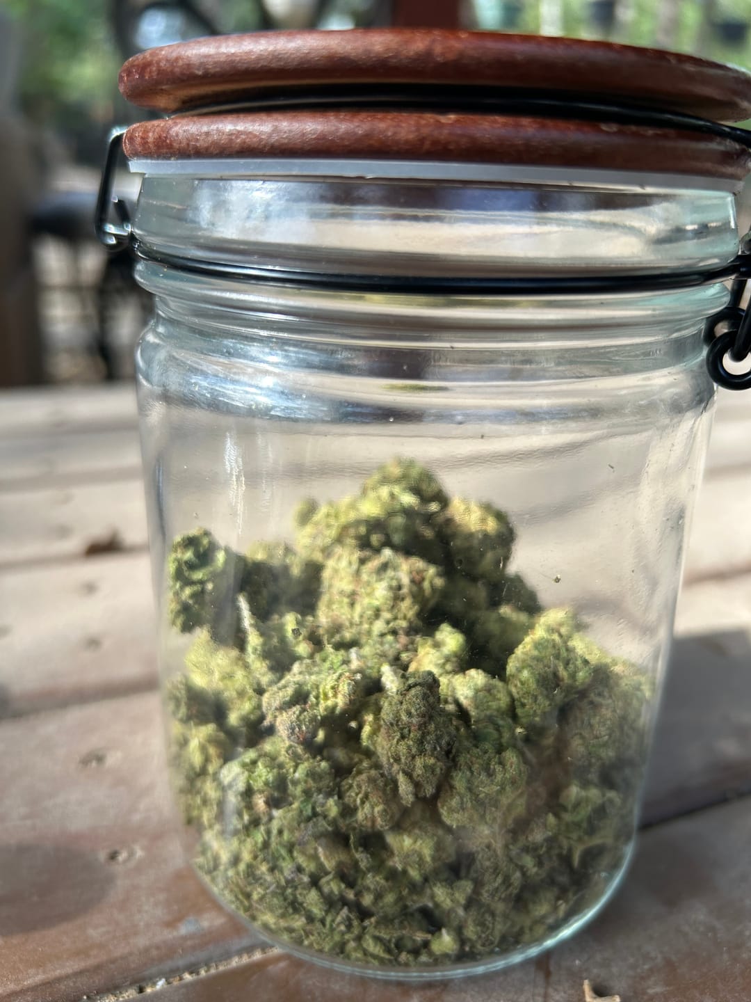 Customer photo review of Red Velvet Light Assist THCA