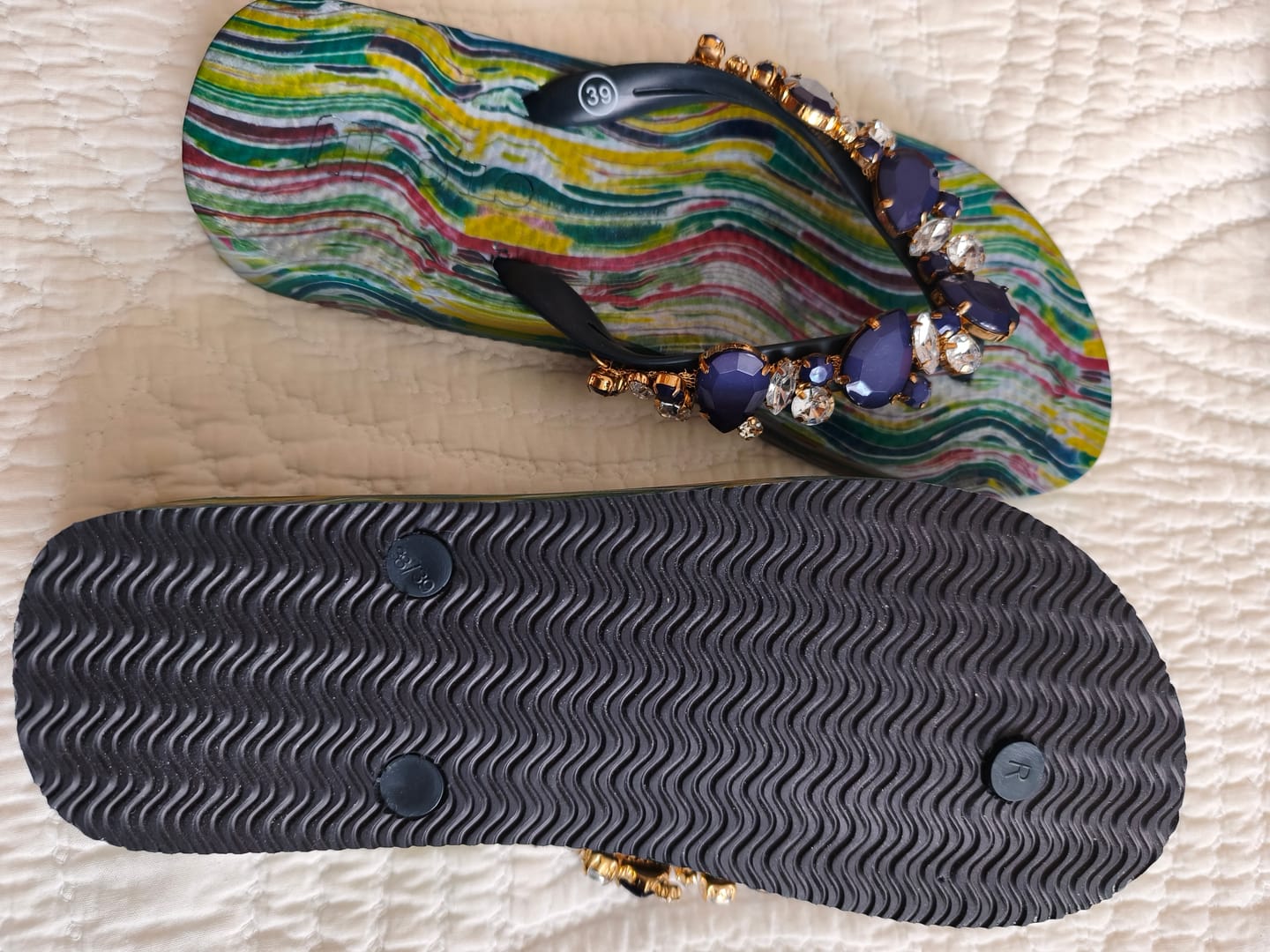 Customer photo review of Flip-Flop / Katja - Rainbow / B Ware - Druck kann sich lösen / Schuh wird in einer tollen Laptop Tasche versendet