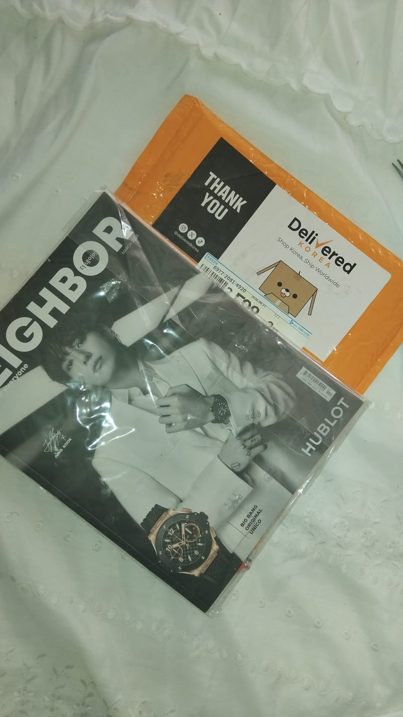 Customer photo review of [PRE-ORDER] The Neighbor KOREA MAGAZINE 2026.03 (COVER: BTS JUNG KOOK)