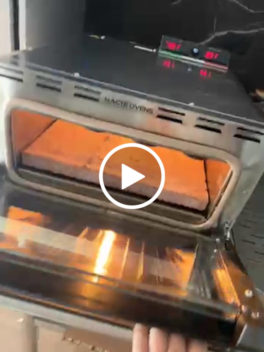 Customer video review of Macte Ovens Voyager TWIN ADVANCED | Forno pizza elettrico