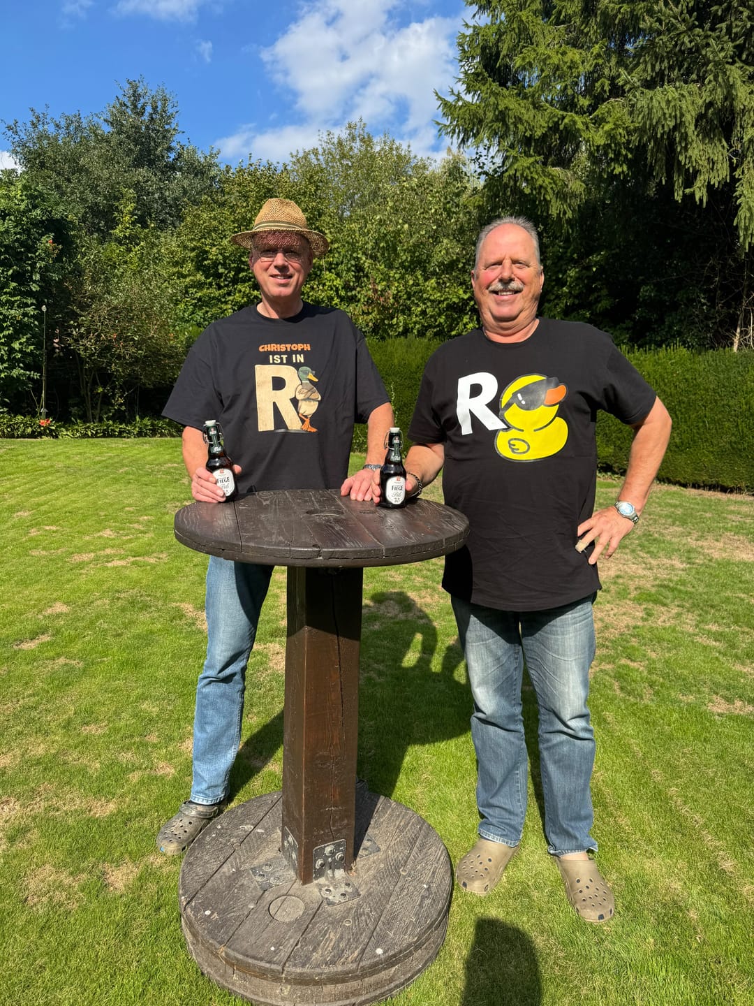 Customer photo review of Ist in Rente....Personalisierbares T-Shirt