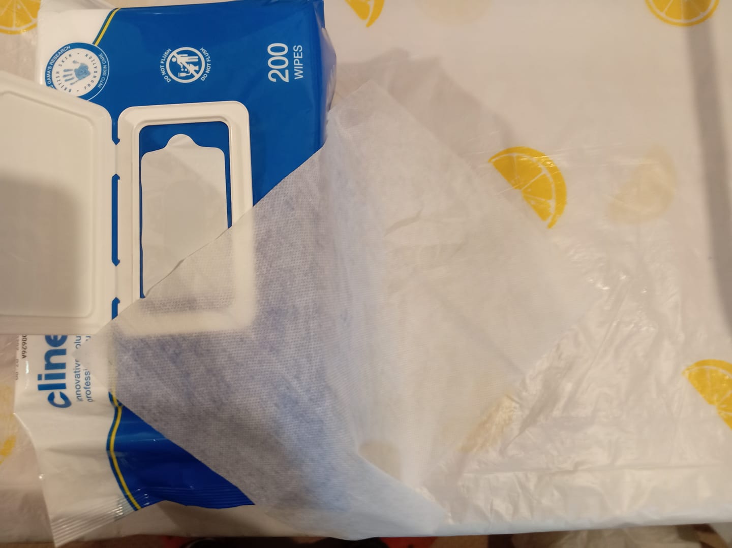 Customer photo review of Clinell Antibacterial Hand Wipes Pack of 200