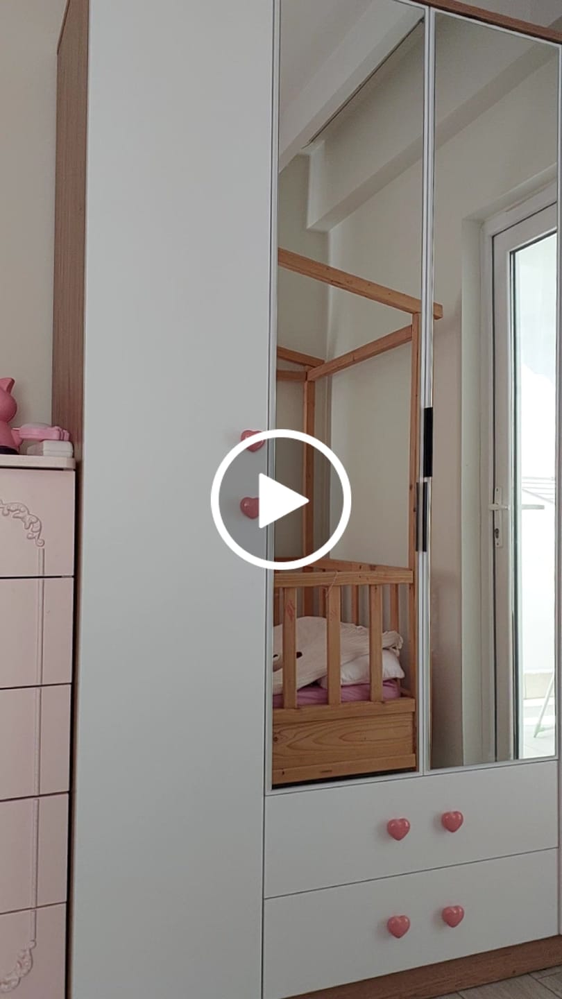 Customer video review of Rani BA131 Geniş Gardırop Elbise Dolabı Aynalı 4 Kapaklı 2 Çekmeceli 13 Raflı 1 Askılı Sepet Ceviz - Beyaz