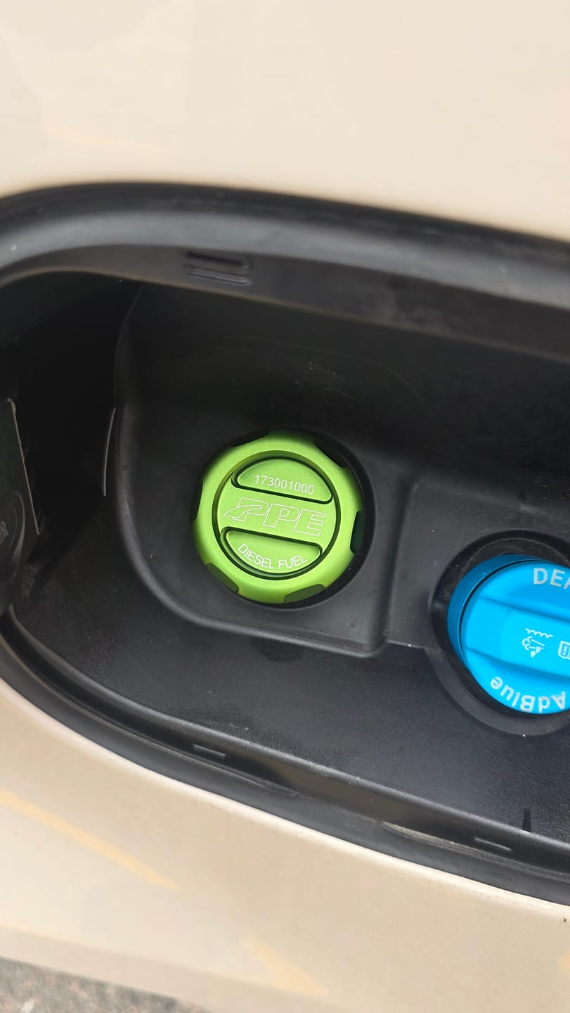 Customer photo review of 2020-2026 3.0L Duramax Diesel Fuel Cap (173001000)
