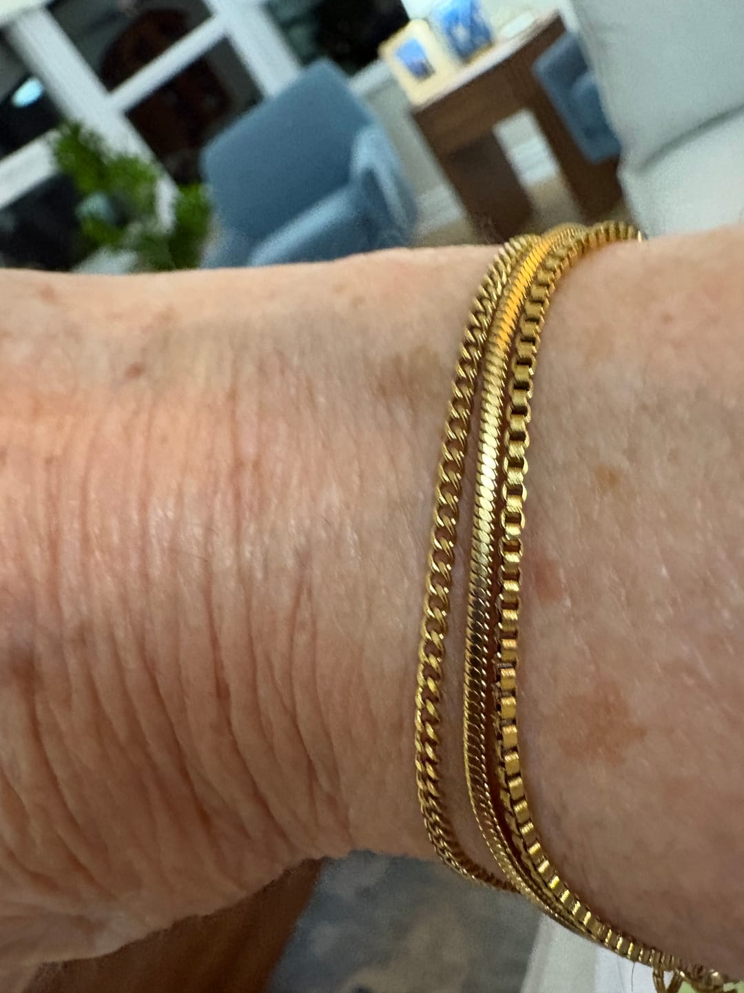 Customer photo review of Minimal Box Bracelet