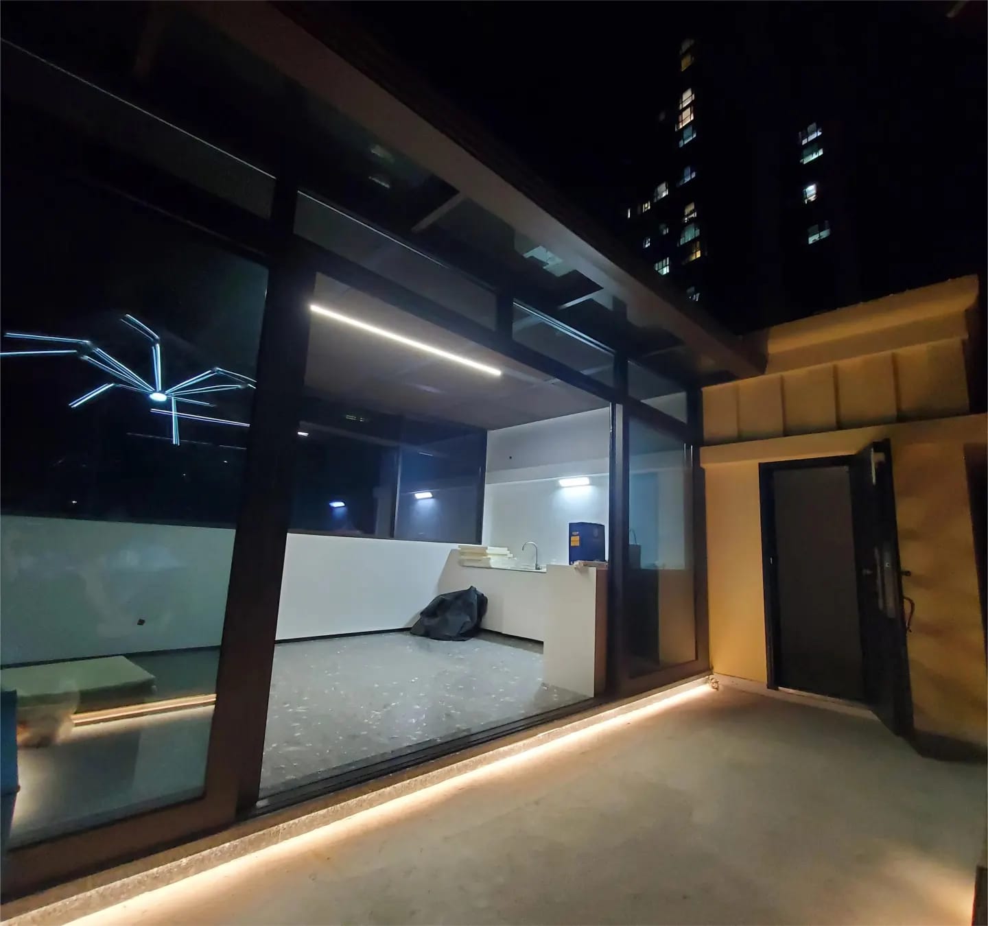 Customer photo review of Linear Ceiling Light for Kitchen Island, 60 to 200 cm LED
