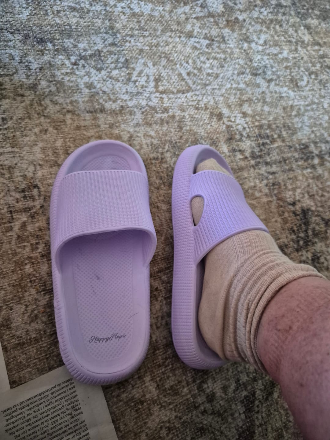 Customer photo review of HappyFlops Original