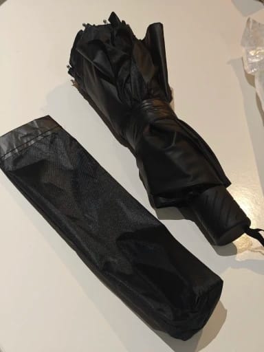 Customer photo review of Extra-Large 130cm Folding Sun and Rain Umbrella, Windproof and Waterproof