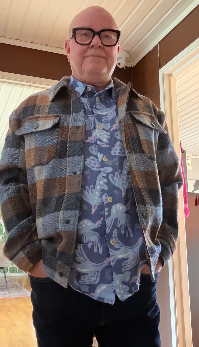 Customer photo review of Linneskjorta Grafisk – Rino Design Man