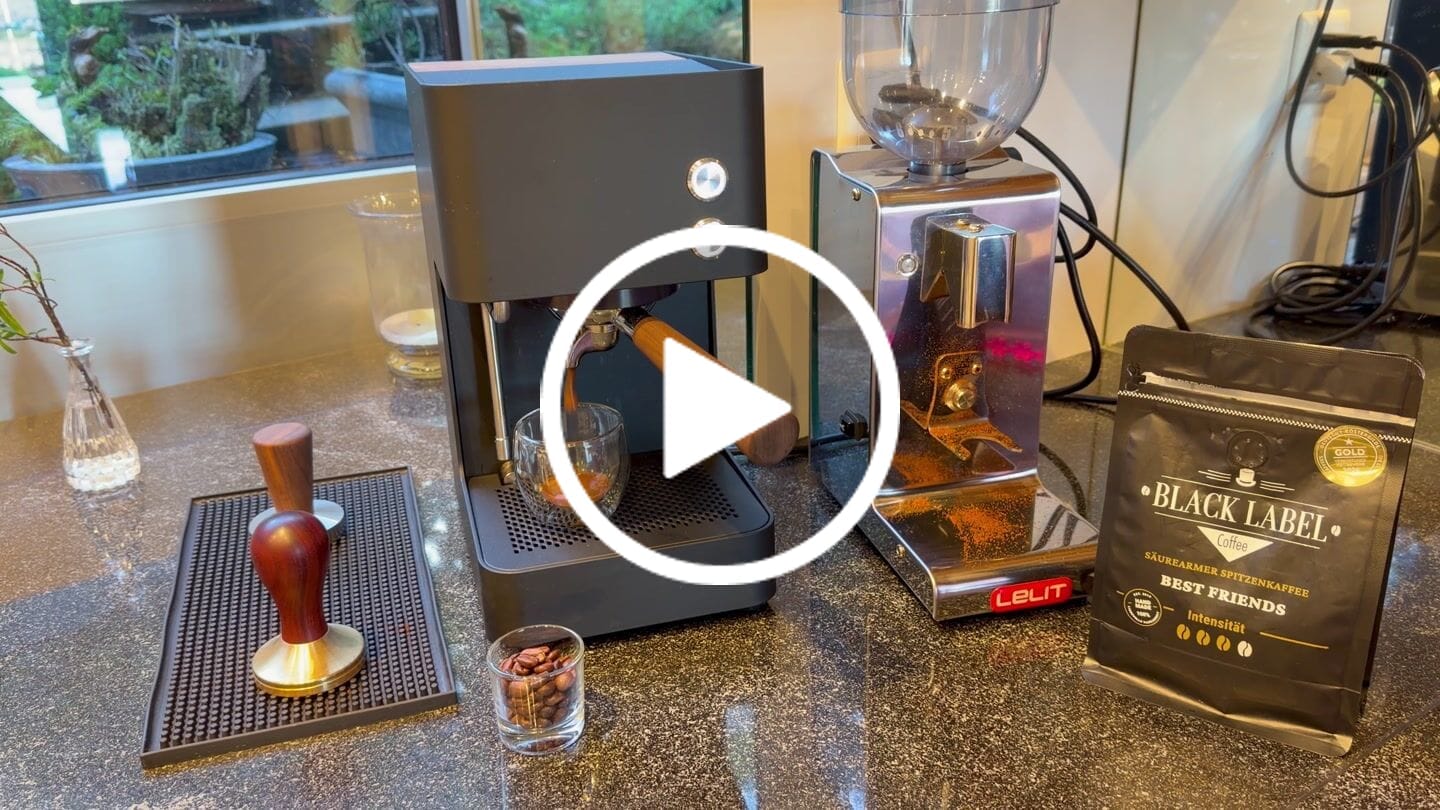 Customer video review of Best Friends Crema King