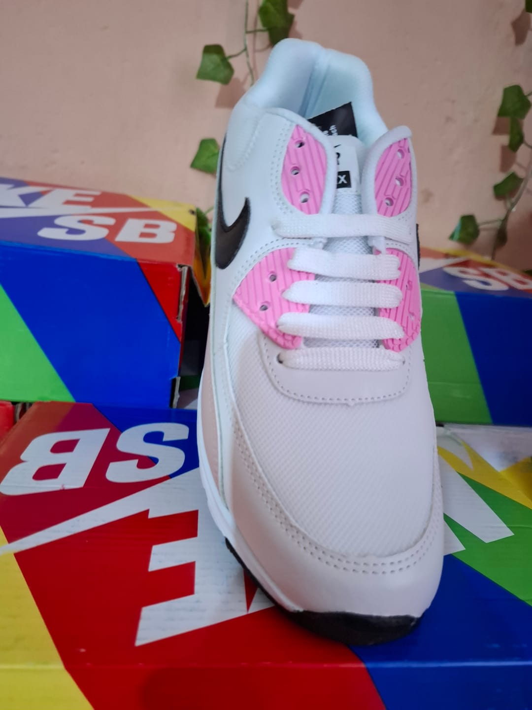 Customer photo review of Paq 6 Pares Tenis Max 90 Rosa Blanco 22/25.5