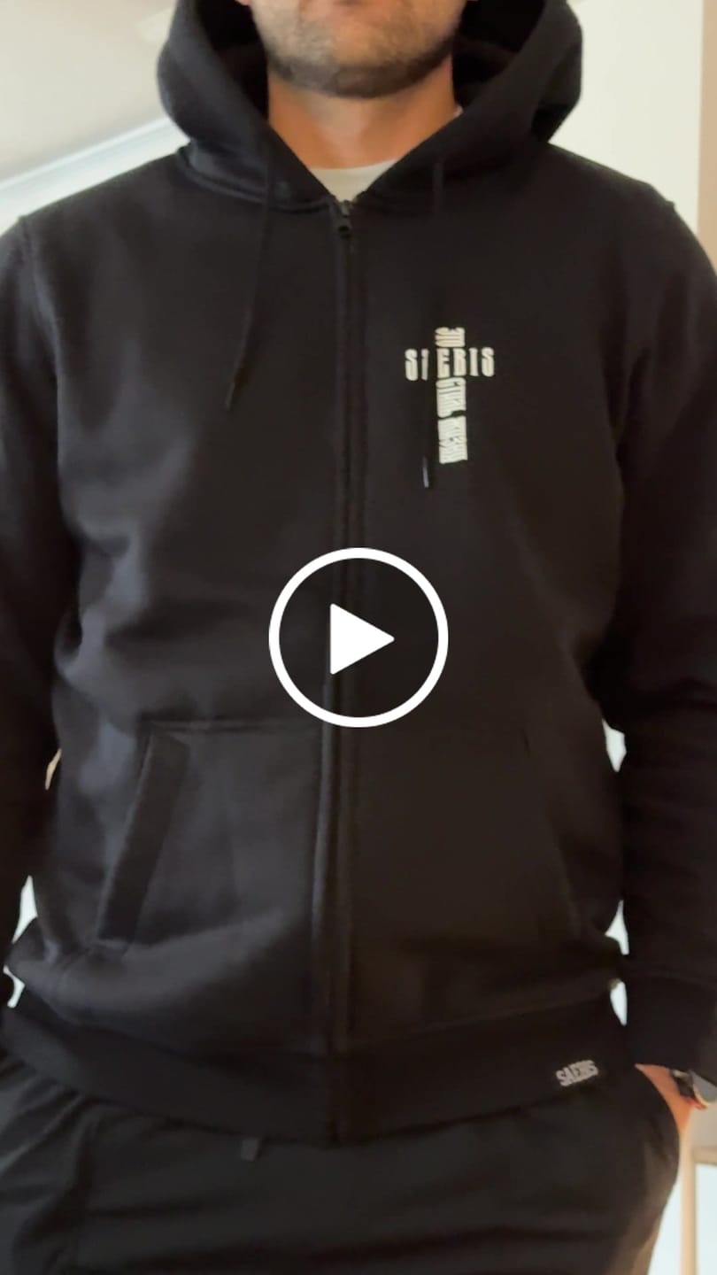 Customer video review of KREST Herren Zip Hoodie schwarz mit Reißverschluss by SAEBIS®