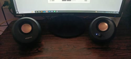 Customer photo review of Altavoces Creative V3 Minimalistic 2 Channel Negro