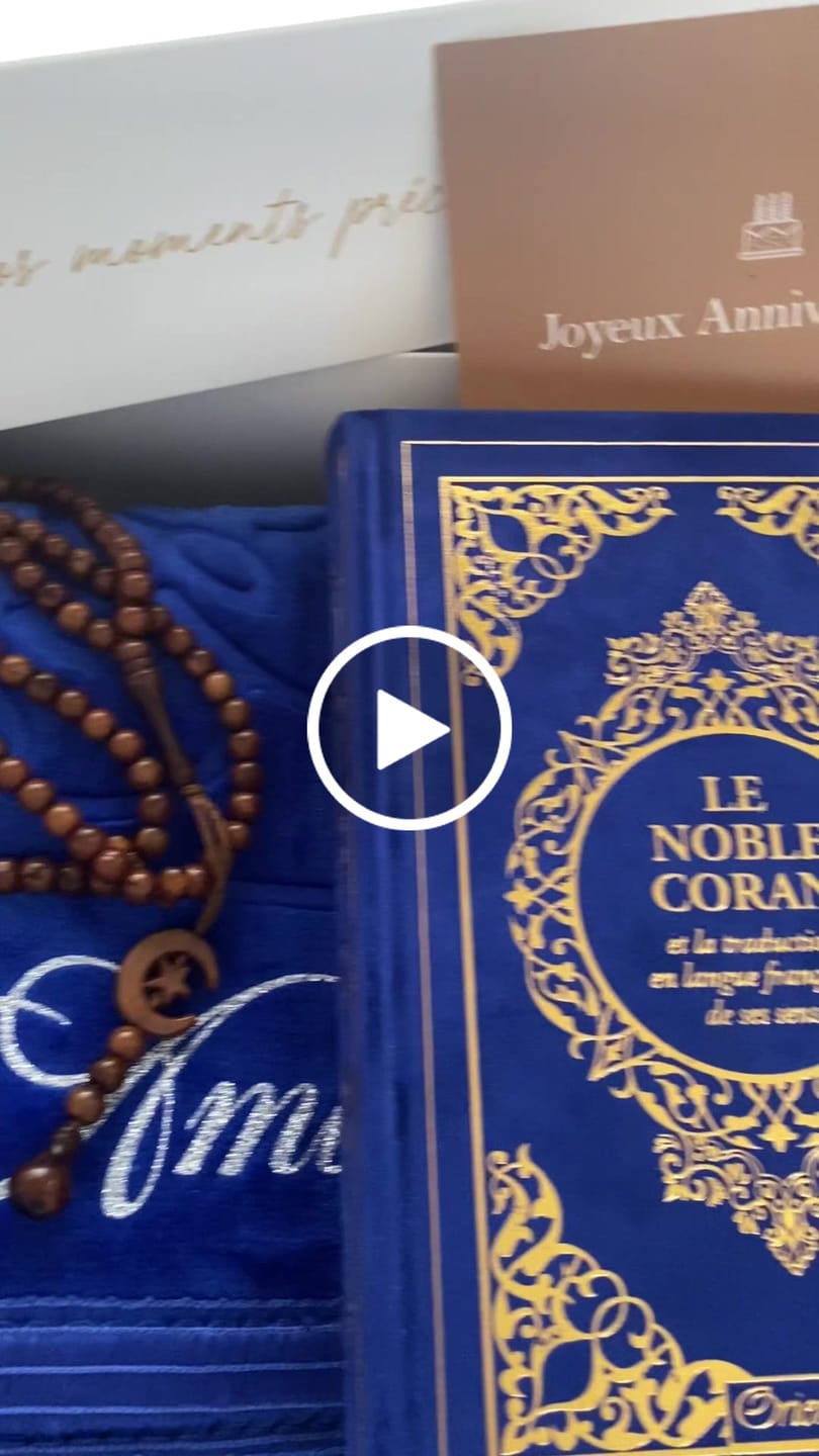 Customer video review of Tapis de prière épais à personnaliser marine