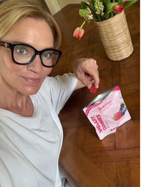 Customer photo review of Bloomin Gummies for Women