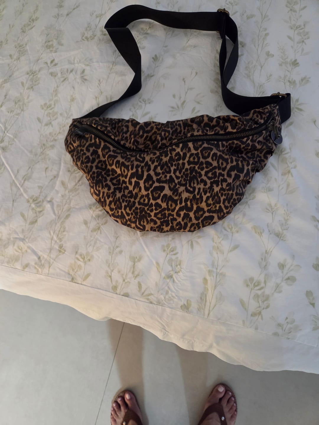 Customer photo review of תיק דרכונים מיטל