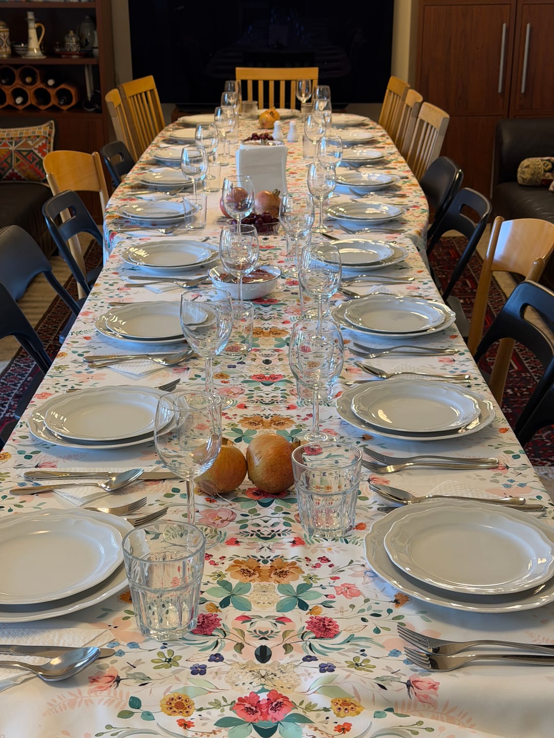 Customer photo review of מפת שולחן עופרי