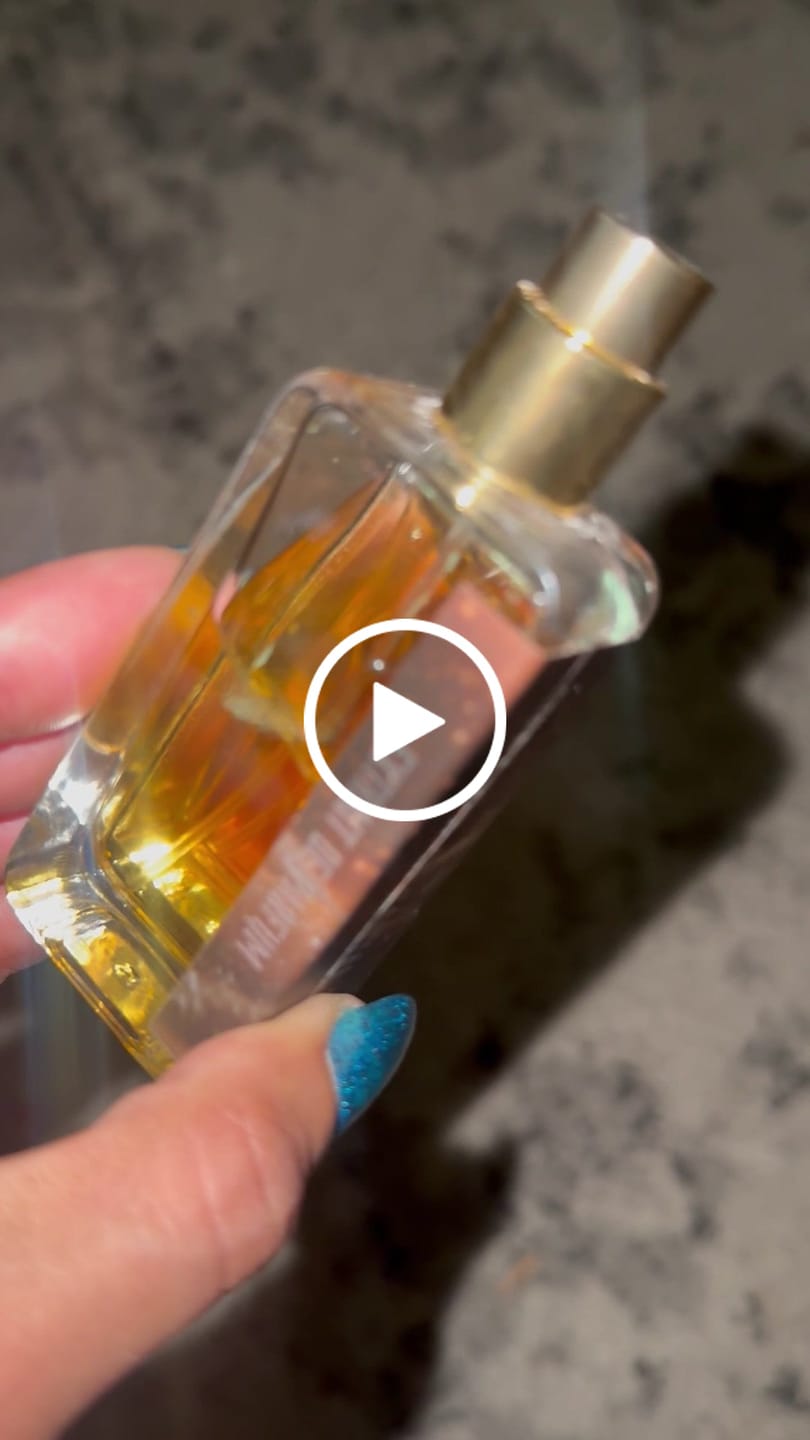 Customer video review of Silky Veil Of Santal 36