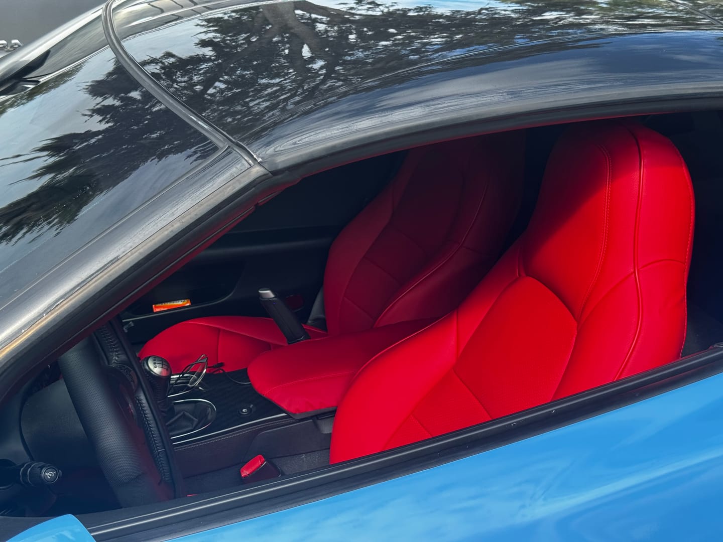 Customer photo review of Corvette C6 Custom Leather Seat Covers