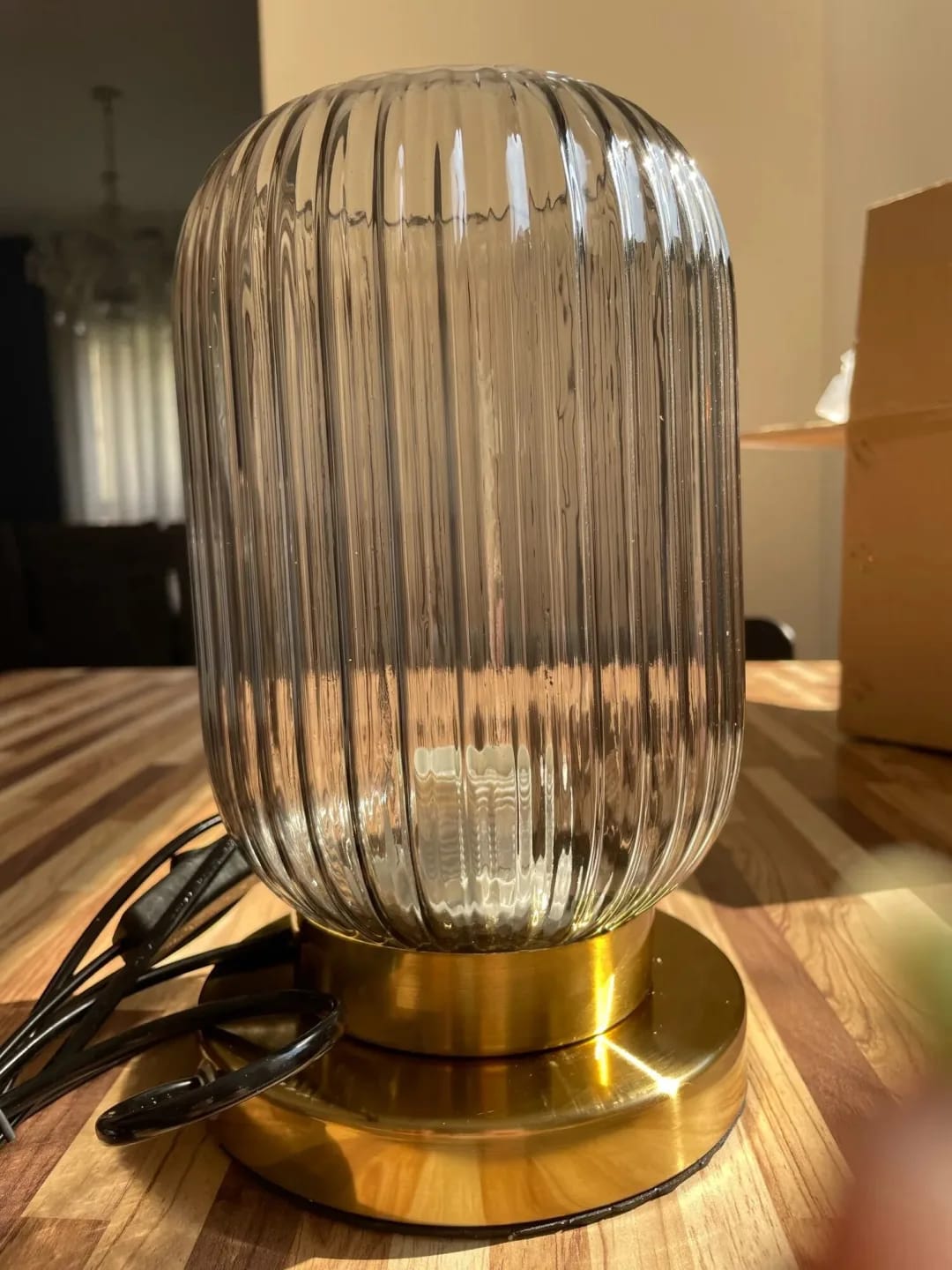 Customer photo review of Glass Dome Table Lamp for Nightstand, Amber or White, 27 cm