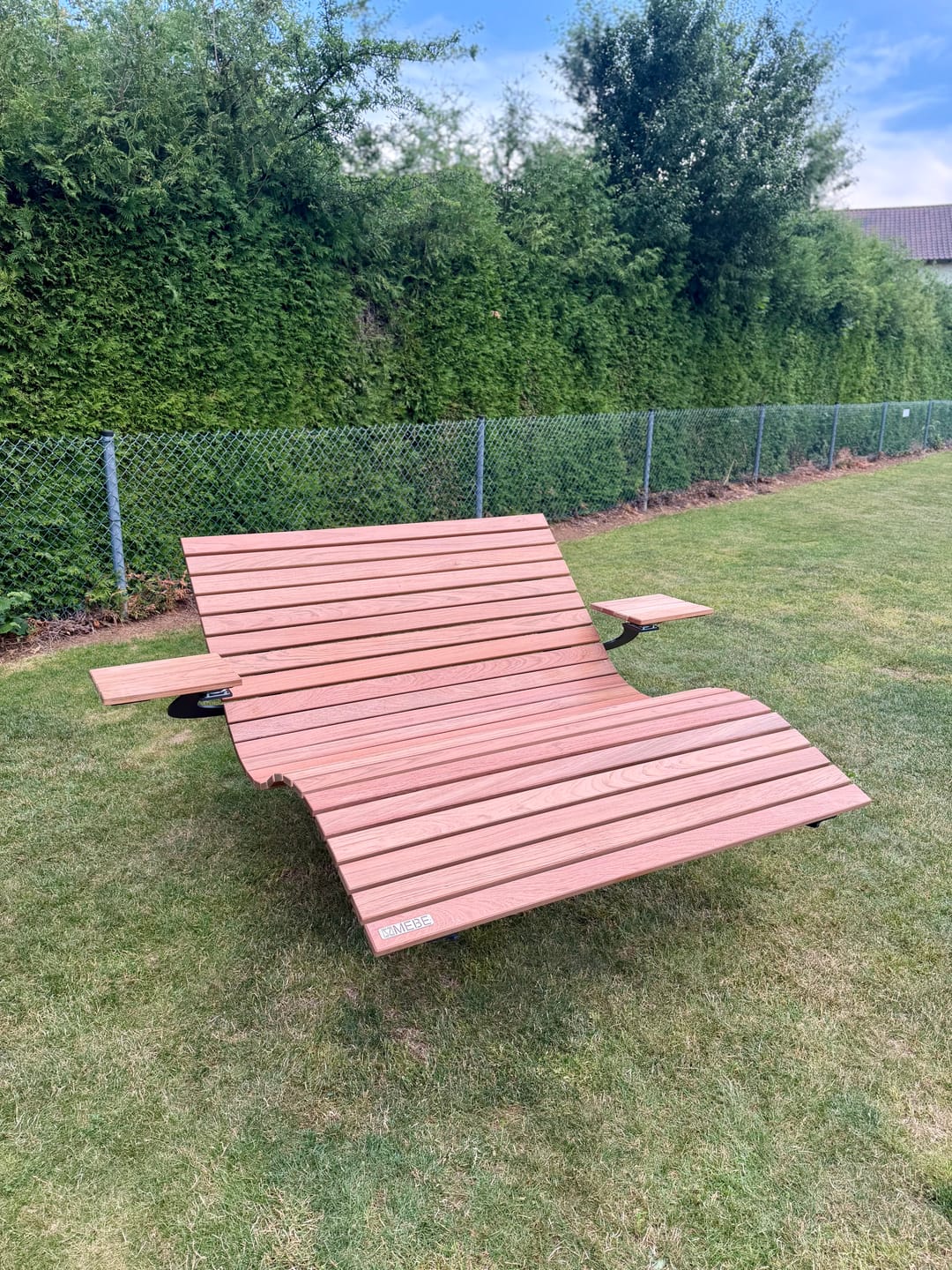 Customer photo review of Tisch für MEBE Wave Lounge- drehbar