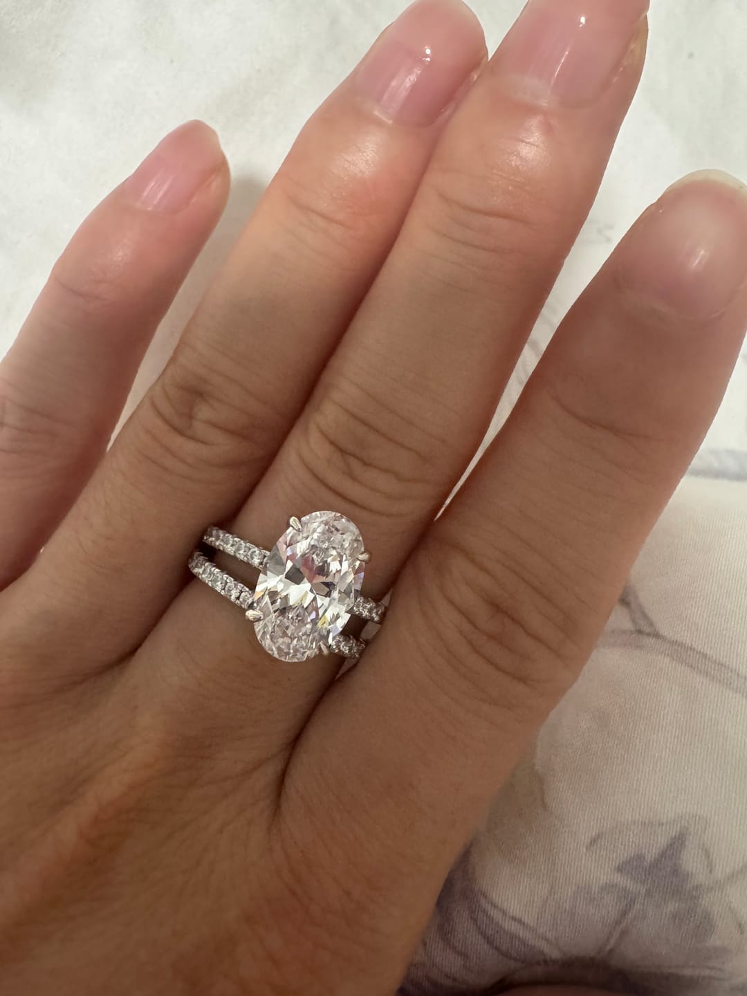 Customer photo review of S925 4.0 Carat Oval Cut Wedding Ring Set With Hidden Halo Promise Ring Classic Half Wedding Band