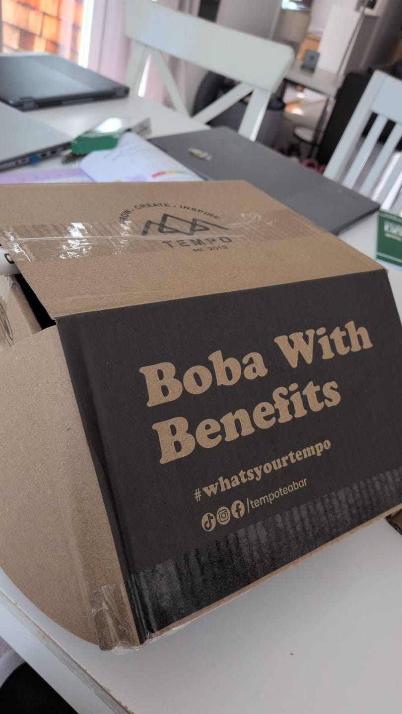 Customer photo review of Tropical Twist & Berry Blast Communitea Bubble Tea Bottle