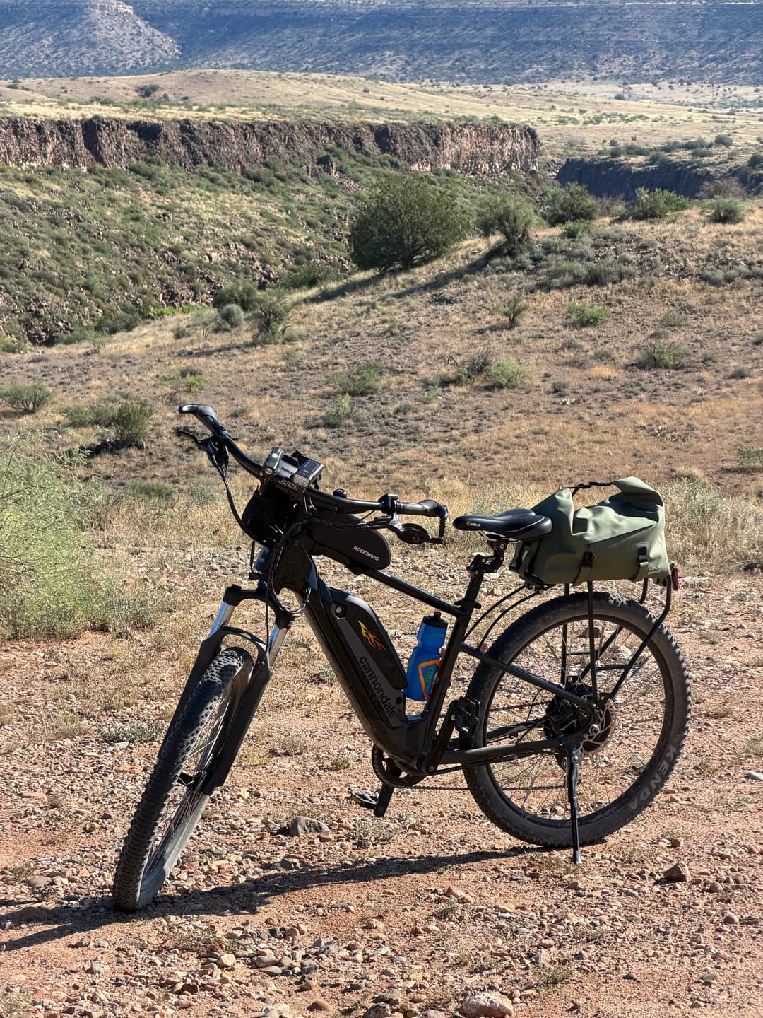 Customer photo review of RideMate Bike Rear Rack Bag-16L