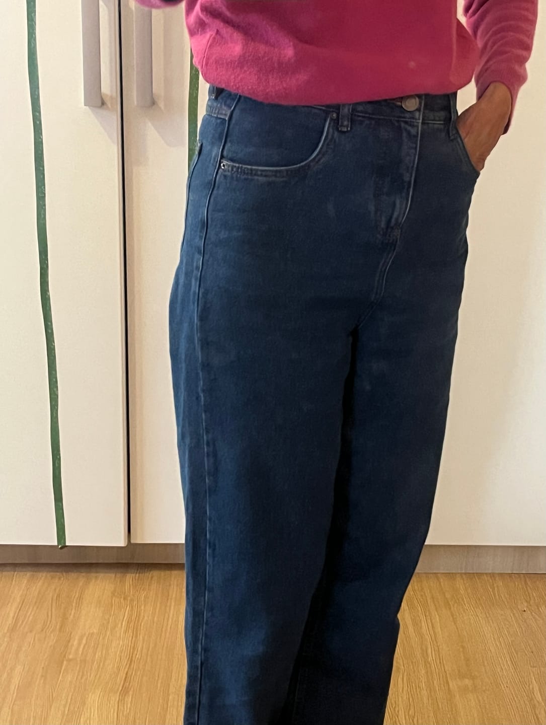 Customer photo review of Calça Jeans Reta Araçá Azul Médio