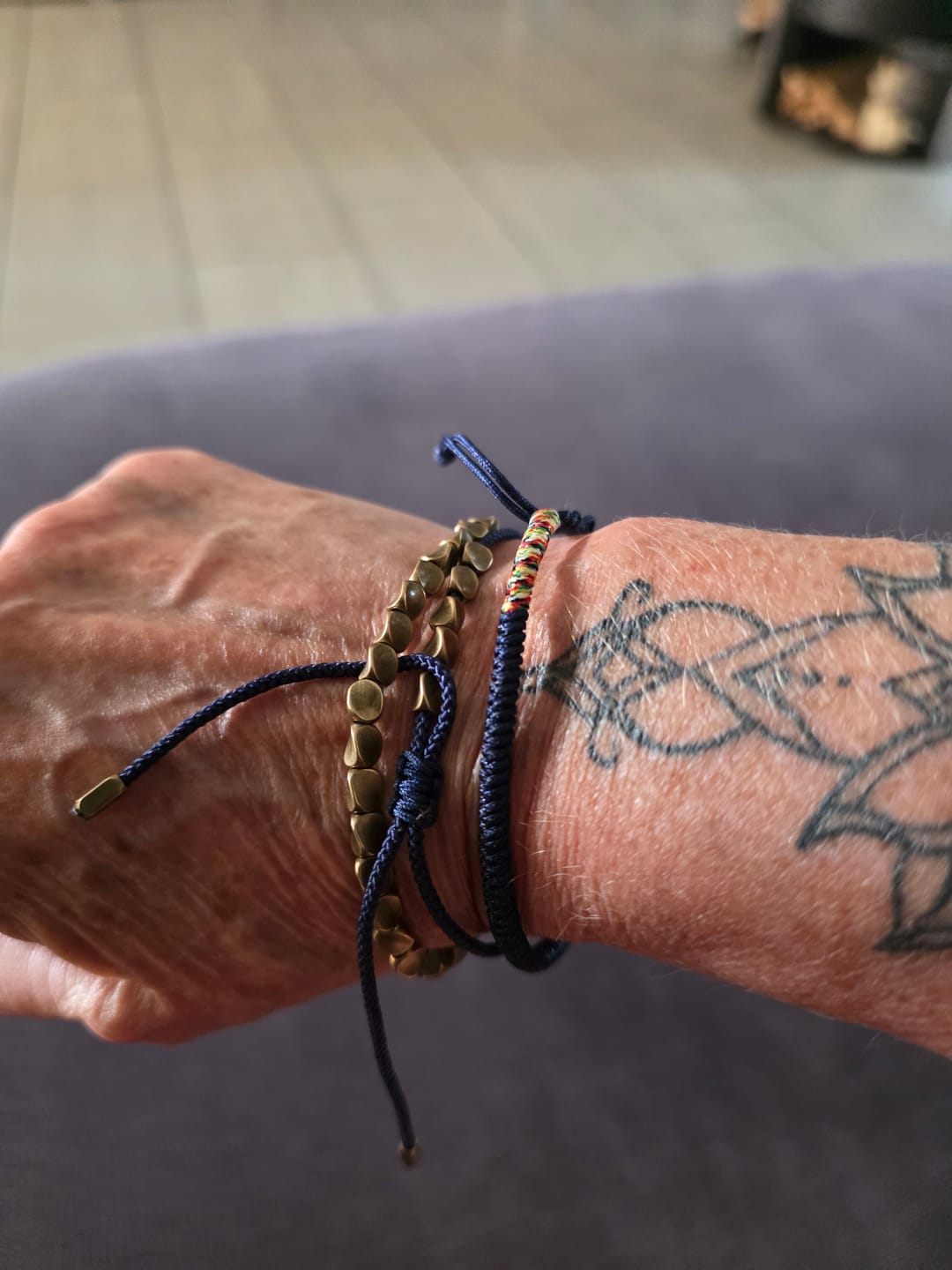 Customer photo review of Buddha Stones 3-teiliges tibetisches Kupferperlen-Heilungsschutz-Glücksarmband-Set
