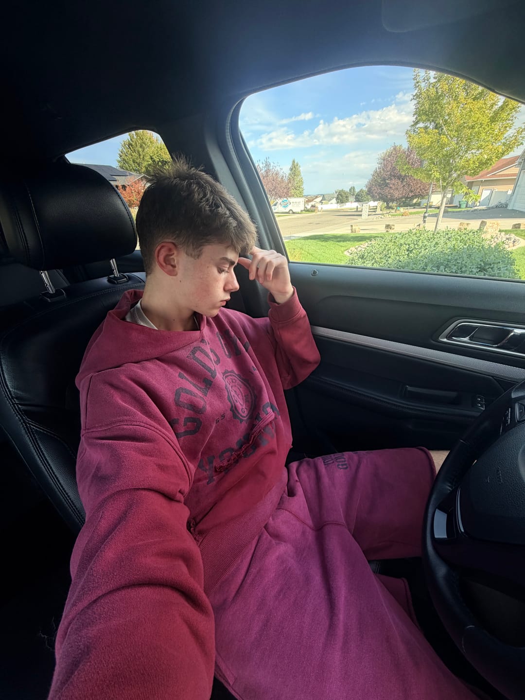 Customer photo review of 5167 - Gold's Iron Legacy Crest Hoodies